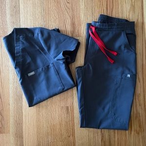 FIGS Charcoal: XS Catarina Top, XS Yola Pants